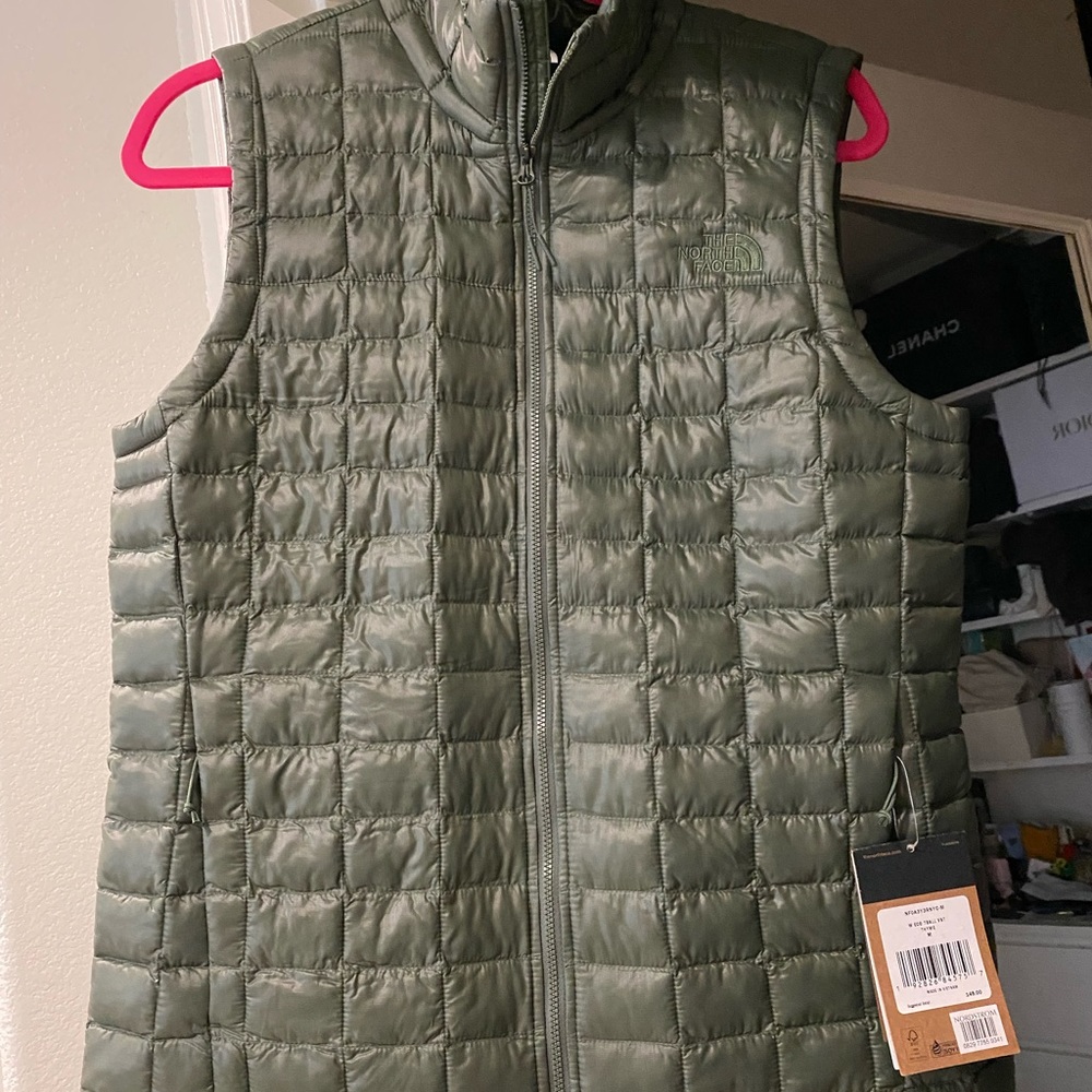 North Face Vest nwt